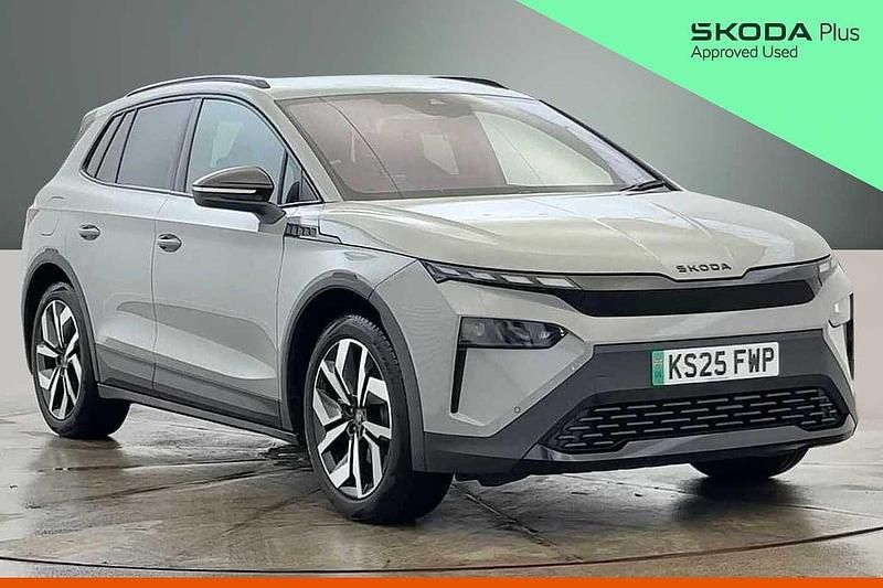 Meteor grey Used 2025 Skoda Elroq SportLine SUV | £30,290 (Fair price) - Image 1/4