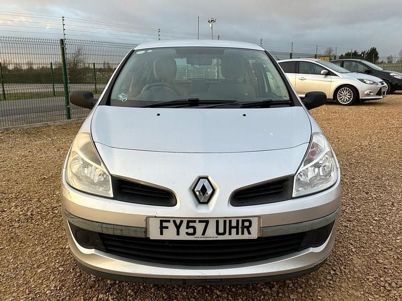 Used Renault Clio II Expression 2007 Silver Hatchback