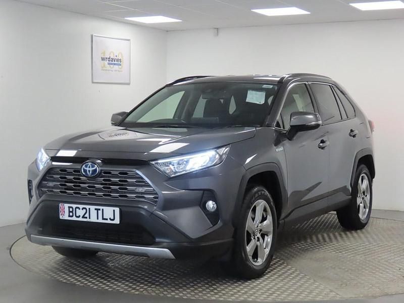 Usado Toyota RAV4 Design 2021 Cinzento Carrinha