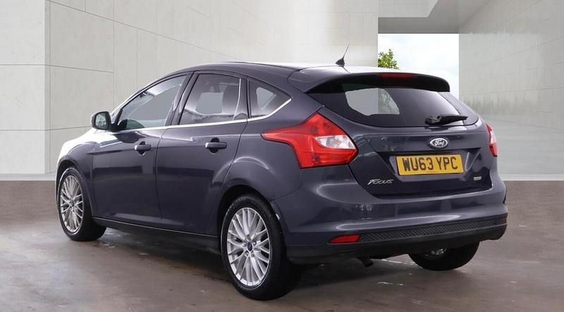 Used Ford Focus Zetec 2013 Grey Hatchback