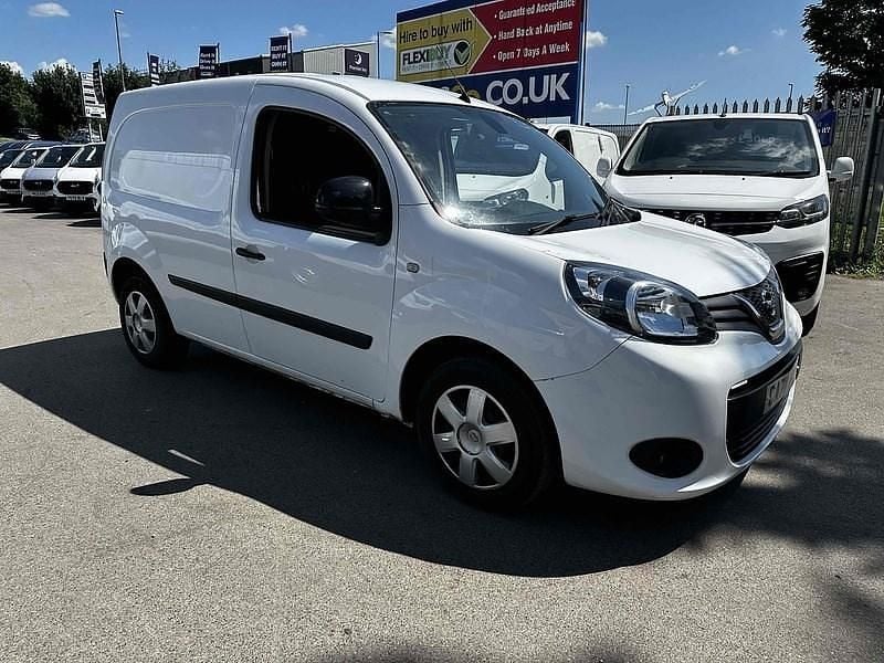 Used Nissan NV250 Tekna 2020 White Van