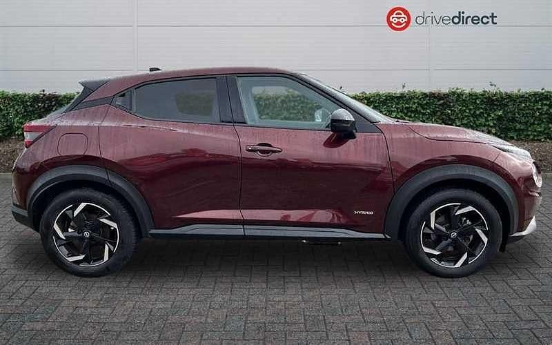 Used Nissan Juke N-Connecta 143 HP (105 kW) 2023 Red SUV