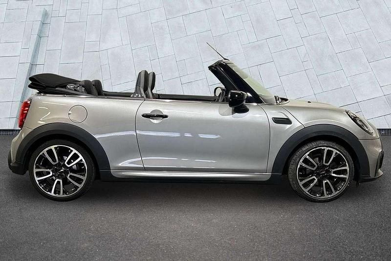 Used Mini Cooper Cabriolet Comfort 134 HP (98 kW) 2023 Silver Cabriolet