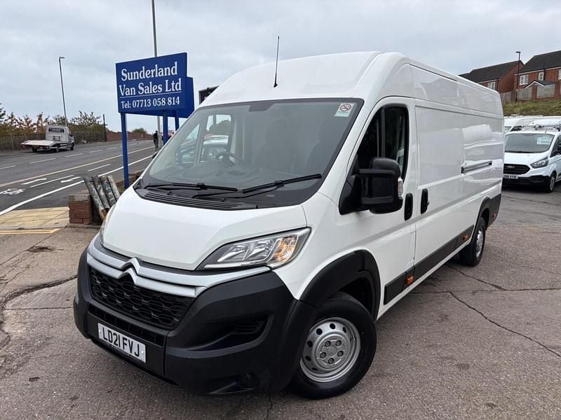 White Used 2021 Citroën Relay Van | £10,995 (Fair price) - Image 1/4