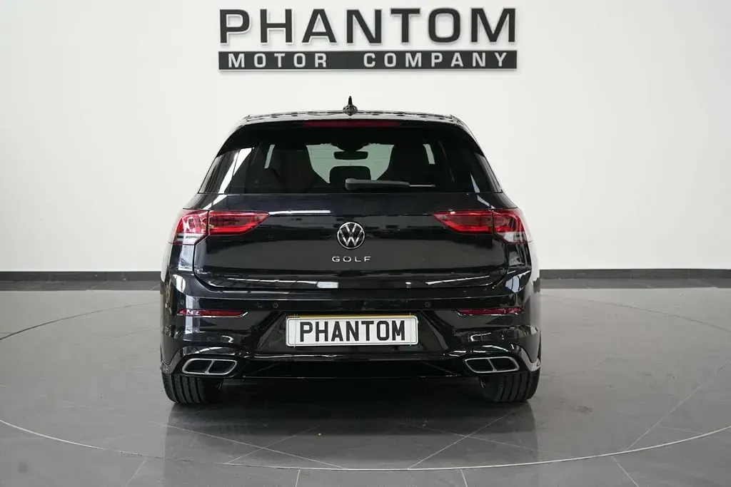 Used VW Golf VII R-line 150 HP (110 kW) 2020 Black Hatchback