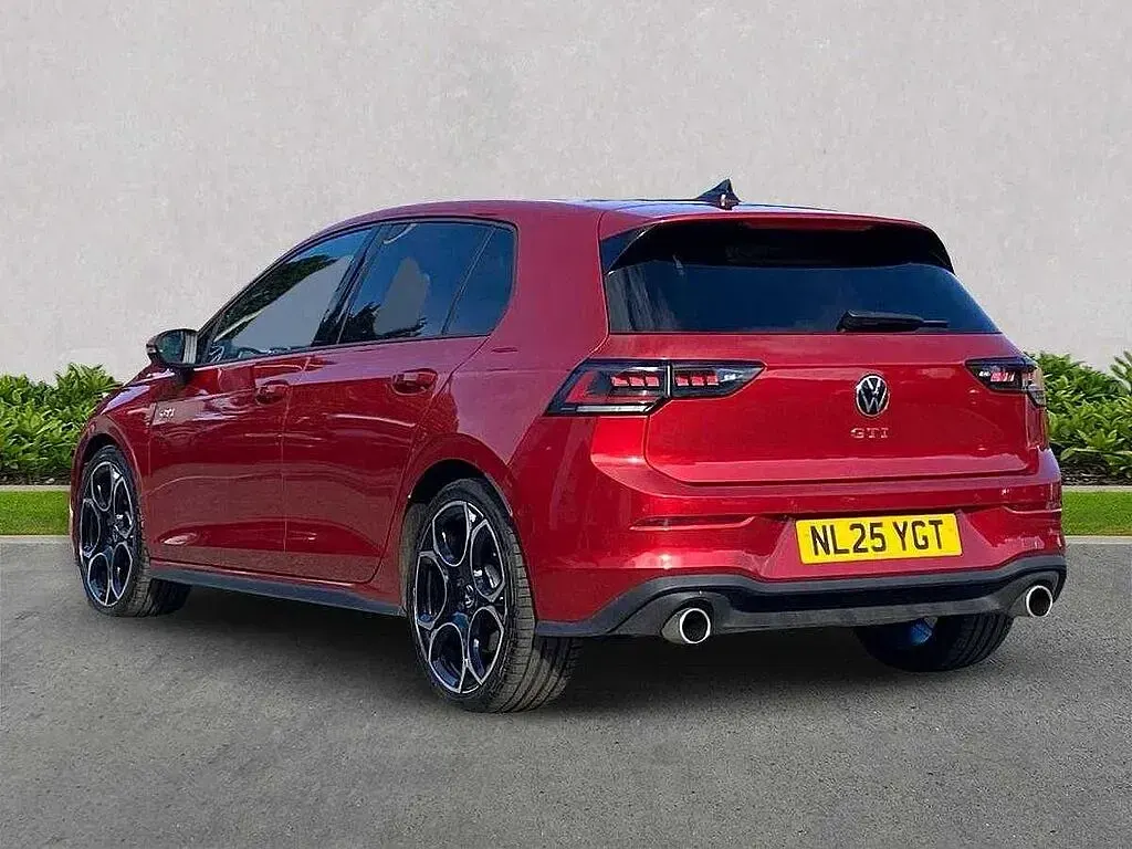 Used VW Golf VIII GTI 265 HP (194 kW) 2025 Red Hatchback