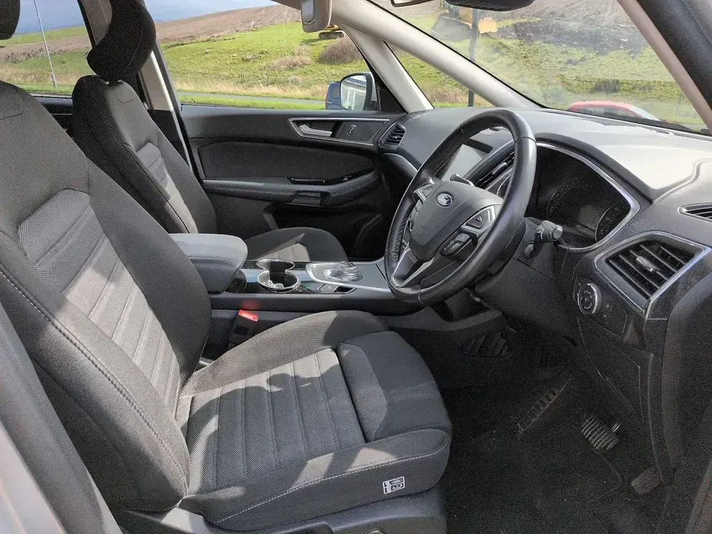 Usado Ford S-MAX Titanium 190 HP (139 kW) 2023 Prateado Monovolume