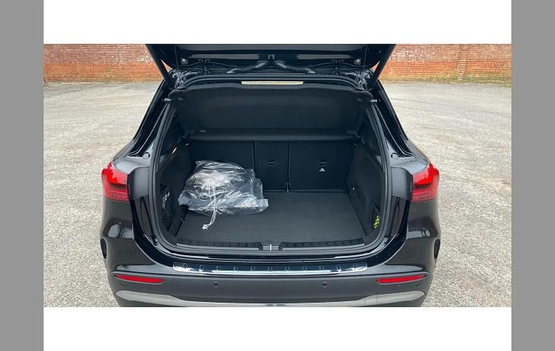 Used Mercedes GLA250 Executive 214 HP (157 kW) 2025 Black SUV