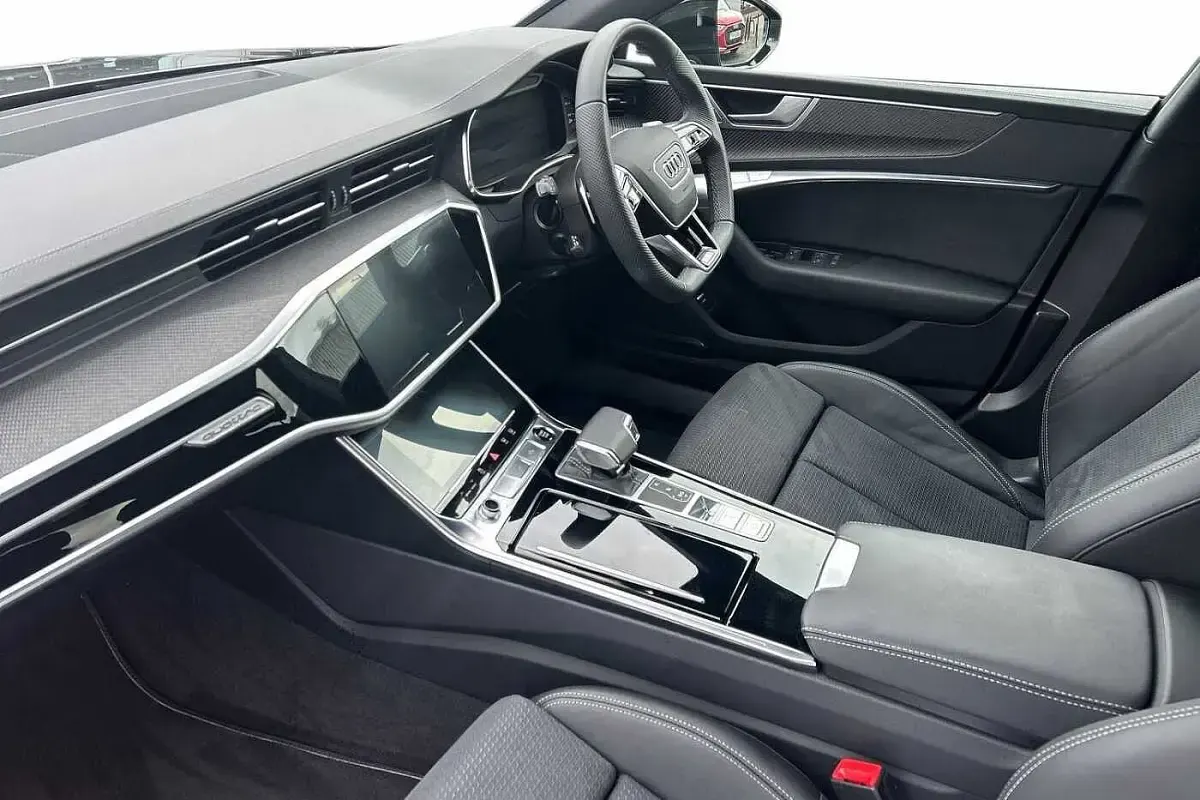 Used Audi A7 Black Edition 245 HP (180 kW) 2024 Grey Sedan