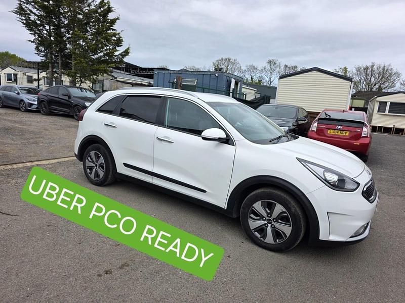 Used Kia Niro 139 HP (102 kW) 2018 White SUV