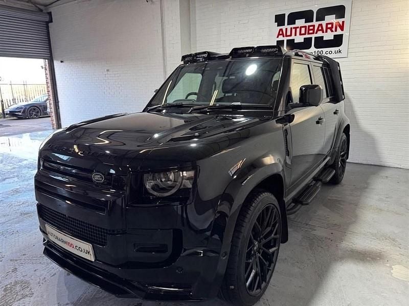 Used Land Rover Defender HSE Dynamic 300 HP (220 kW) 2023 Black Estate