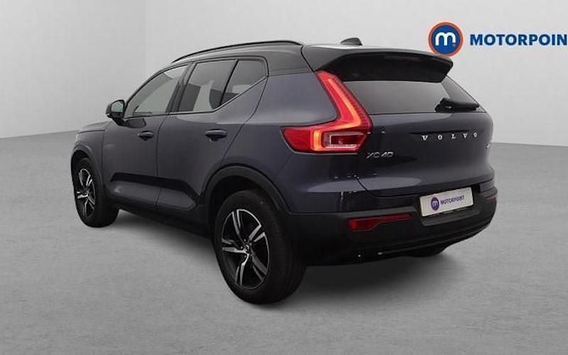 Used Volvo XC40 R-Design 197 HP (144 kW) 2021 Blue SUV