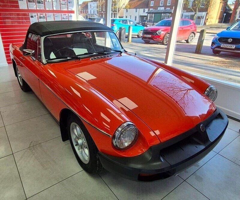 Orange Used 1980 MG B Cabriolet | £11,995 - Image 1/4