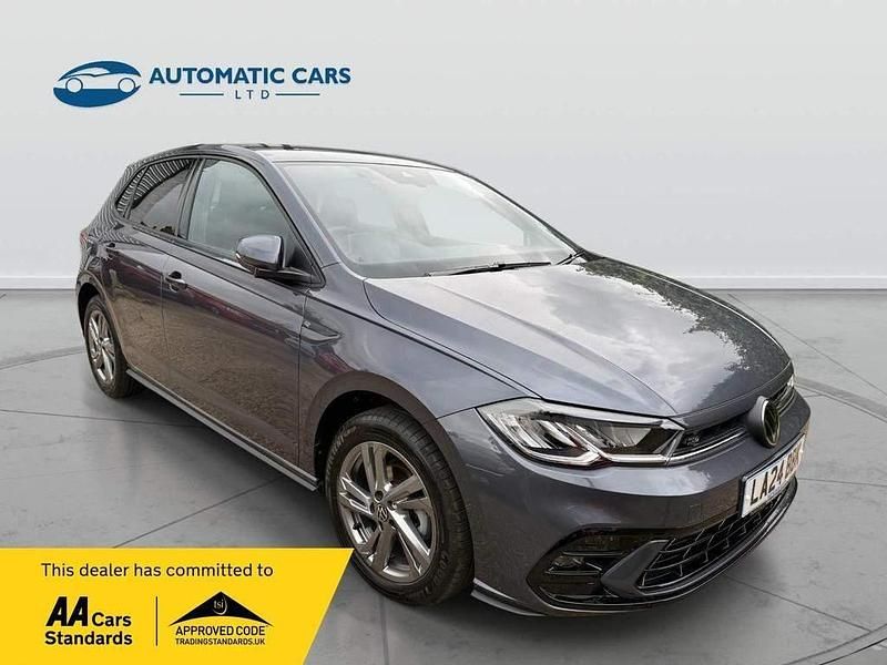 Begagnad VW Polo R-line 2024 Grå Halvkombi