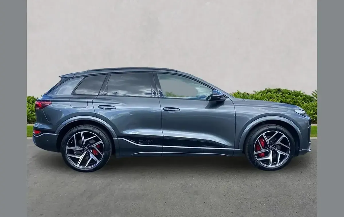 Used Audi SQ6 e-tron Business 359 kW (489 HP) 2025 Grey SUV