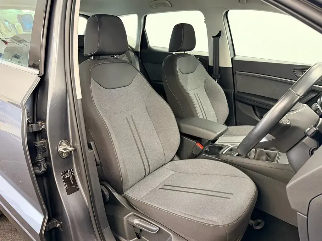 Used Seat Ateca SE Technology 110 HP (80 kW) 2023 Grey SUV