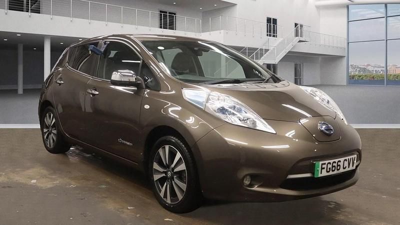 Bronze Used 2016 Nissan Leaf Tekna Hatchback | £3,990 (Fair price) - Image 1/4