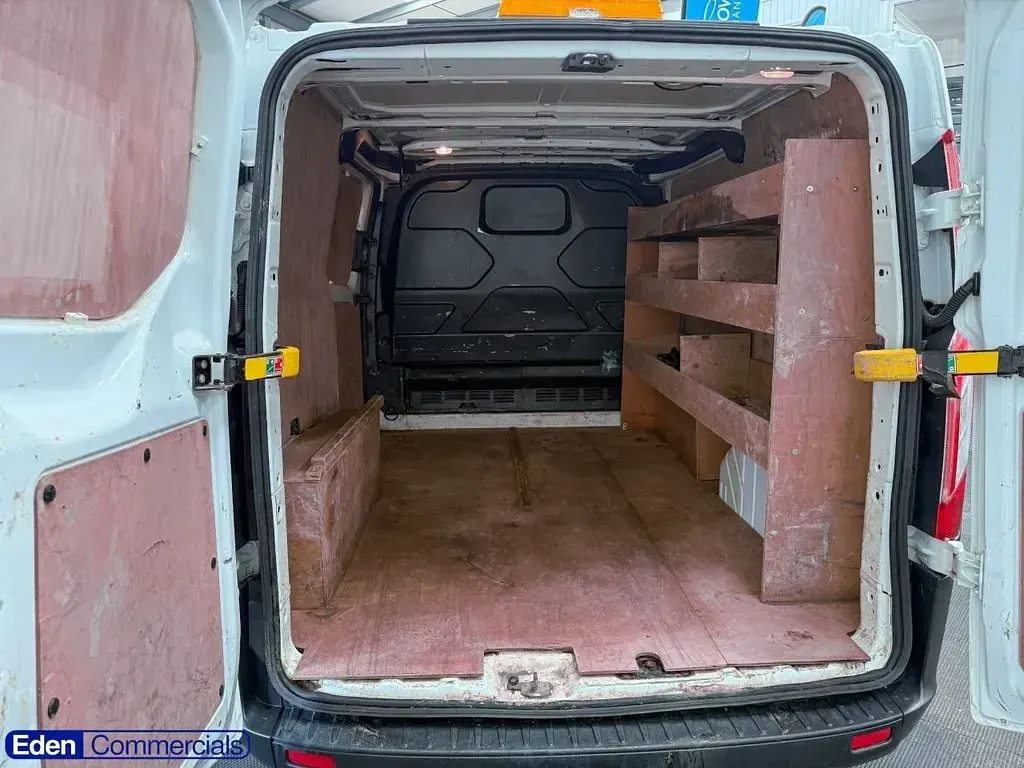 Used Ford Transit Custom S 105 HP (77 kW) 2020 White Van