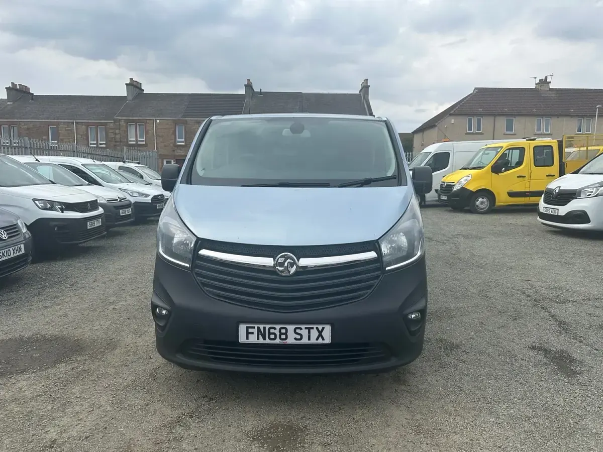 Used Vauxhall Vivaro 125 HP (91 kW) 2018 Blue