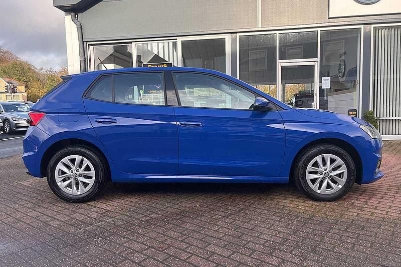 Used Skoda Fabia Comfort 59 HP (43 kW) 2023 Energy blue Hatchback