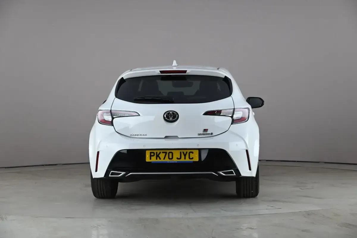 Usado Toyota Corolla Sport 122 HP (89 kW) 2020 Branco Citadino