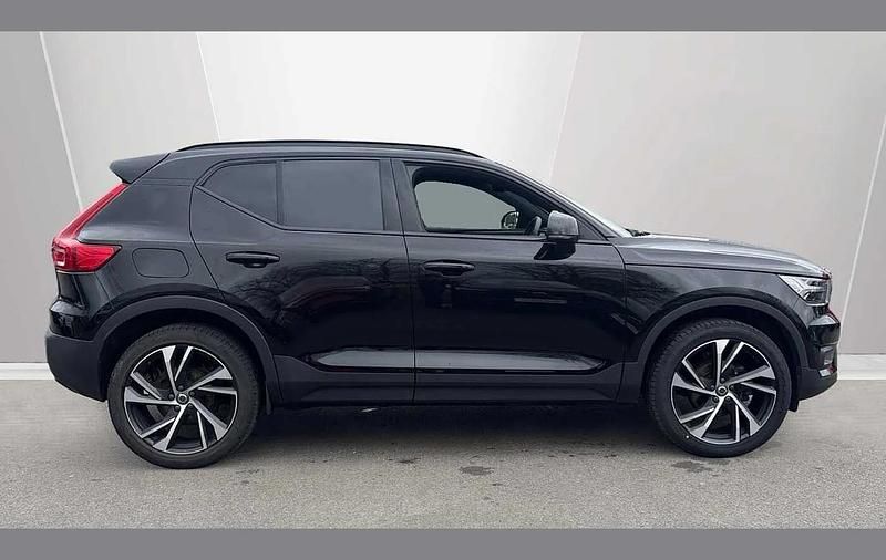 Used Volvo XC40 R-Design Pro 161 HP (118 kW) 2021 Black SUV