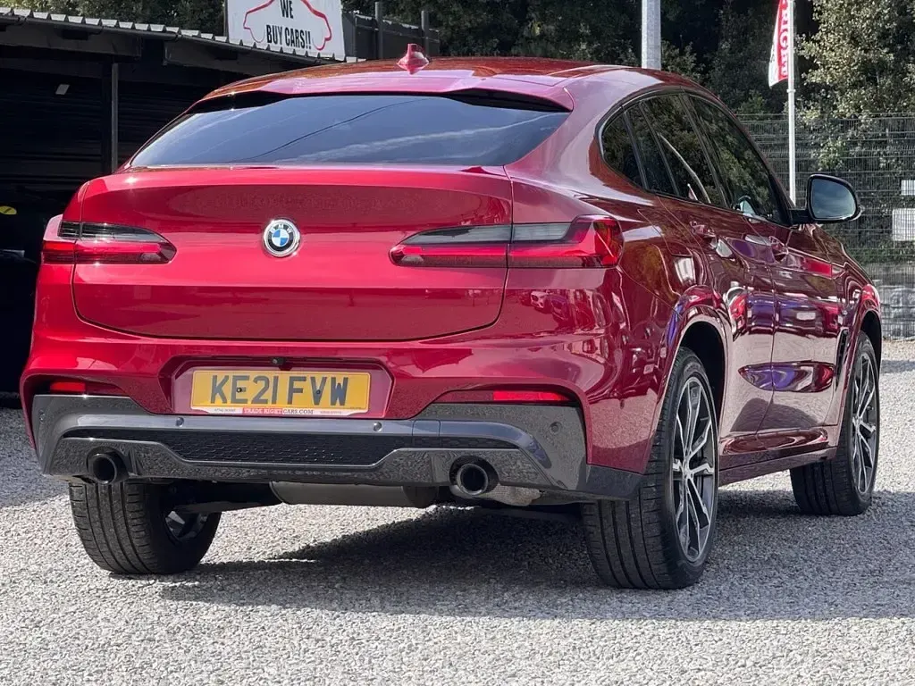 Used BMW X4 M Sport 190 HP (139 kW) 2021 Red SUV