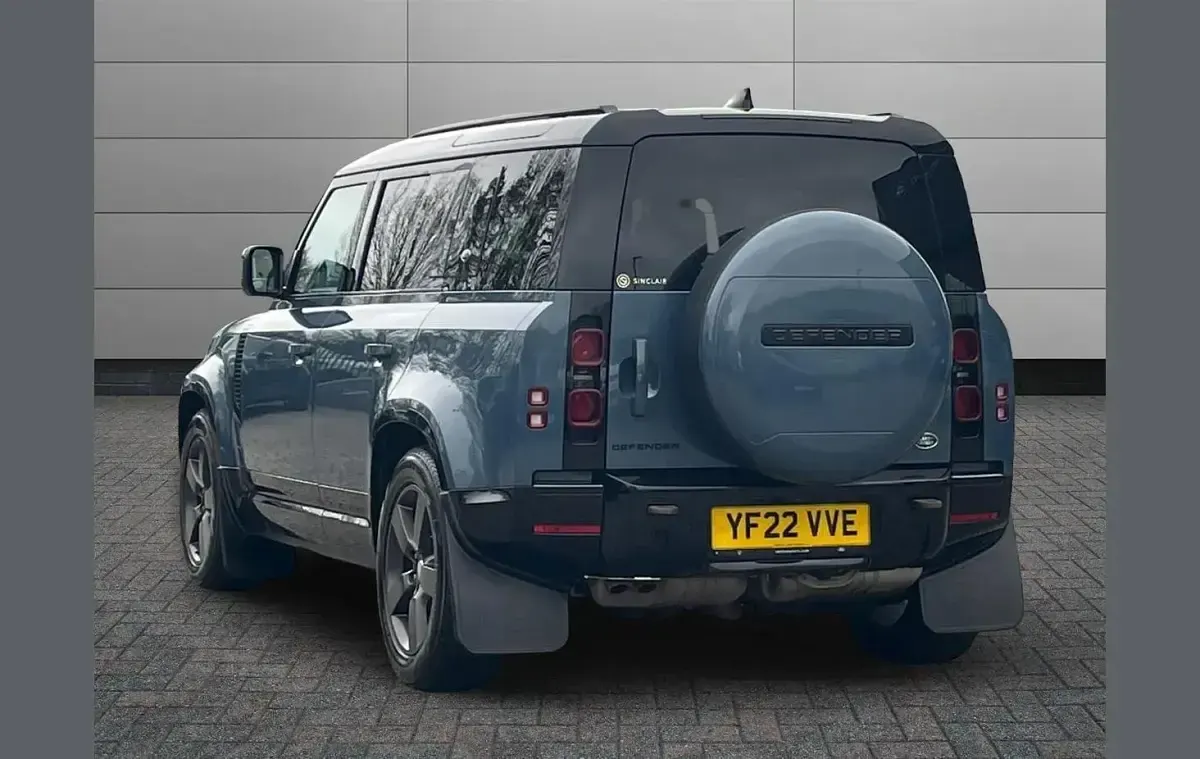 Usado Land Rover Defender HSE Dynamic 245 HP (180 kW) 2022 Azul SUV