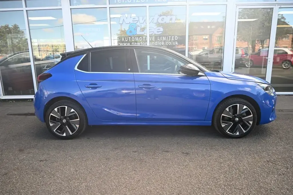 Used Vauxhall Corsa-e Elite 100 kW (136 HP) 2022 Blue Hatchback