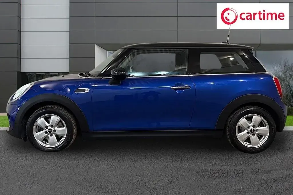 Used Mini Cooper Classic 136 HP (100 kW) 2019 Blue Hatchback
