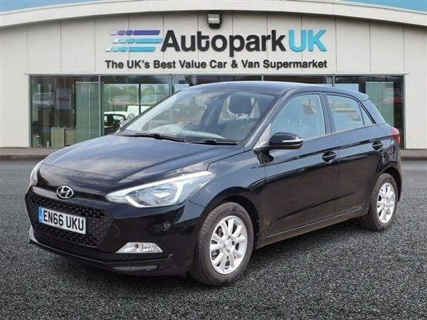 Black Used 2017 Hyundai i20 SE Hatchback | £7,195 (Fair price) - Image 1/1