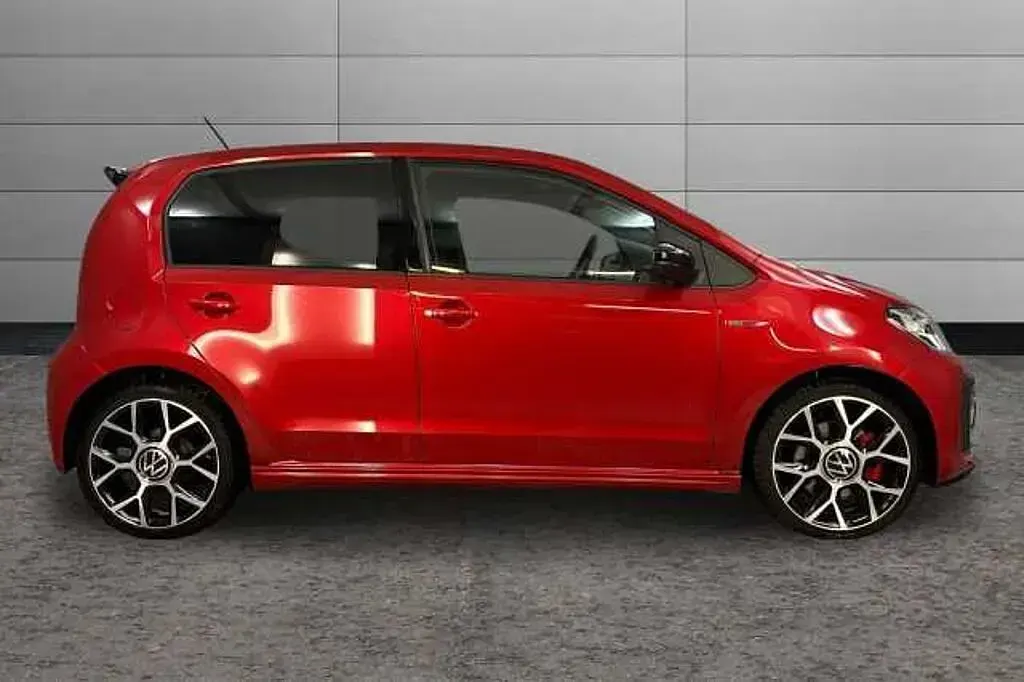 Used VW up! 115 HP (84 kW) 2022 Hatchback