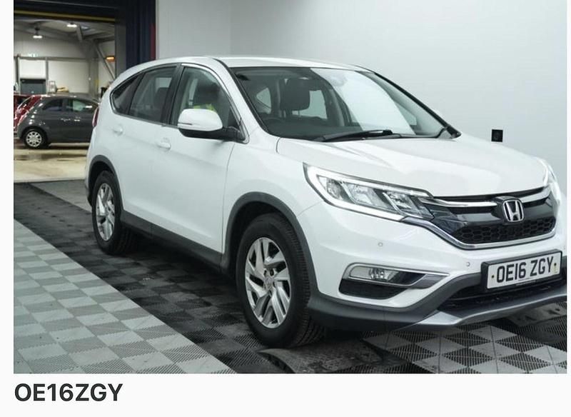 White Used 2016 Honda CR-V SE SUV | £8,499 (Good price) - Image 1/1