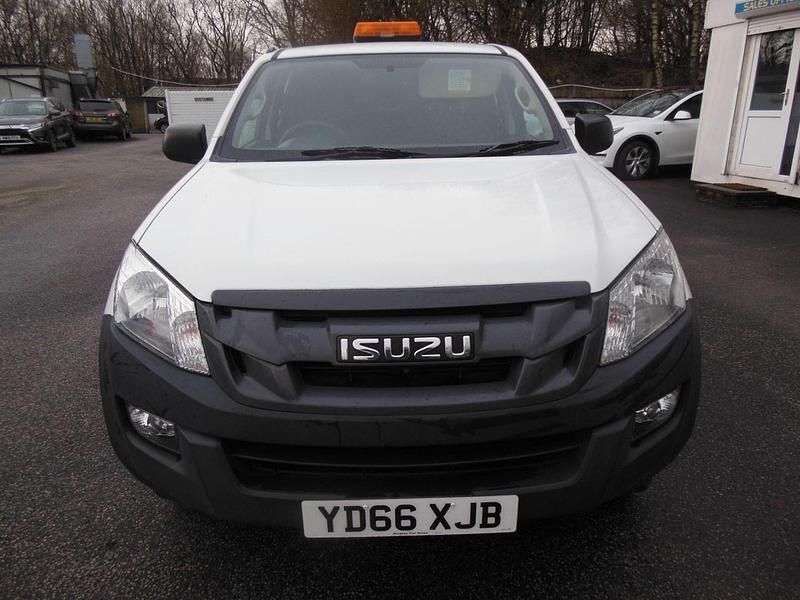 Used Isuzu D-Max 2016 White Pickup