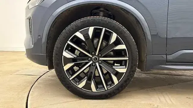 Used Volvo XC90 Ultra 455 HP (334 kW) 2025 Blue SUV