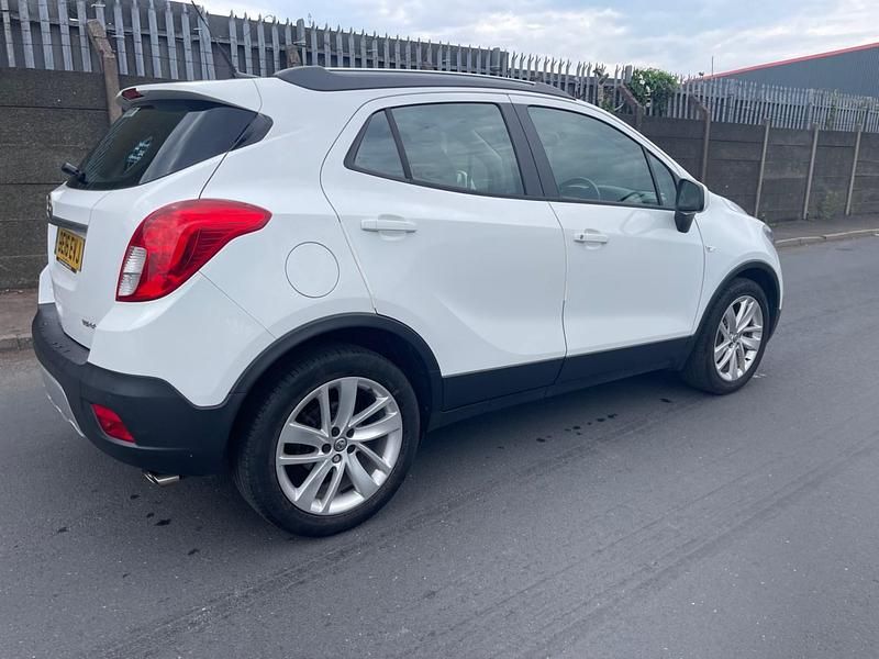 Used Vauxhall Mokka 2016 White SUV