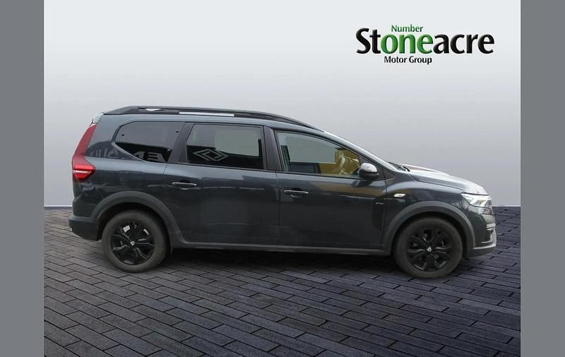 Used Dacia Jogger Extreme 110 HP (80 kW) 2023 Grey MPV