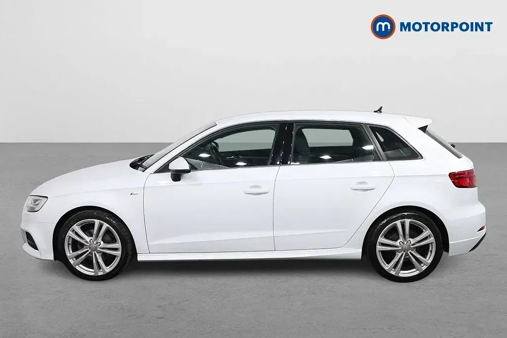 Begagnad Audi A3 S-Line 2020 Vit Sedan
