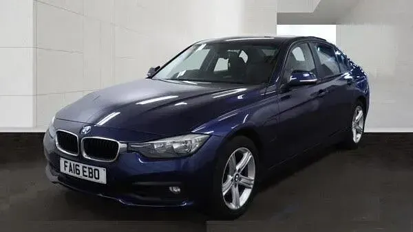 Used BMW 330e Comfort Edition 252 HP (185 kW) 2016 Blue Sedan