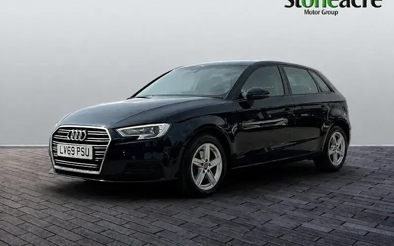 Used Audi A3 Sportback 150 HP (110 kW) 2019 Blue Hatchback