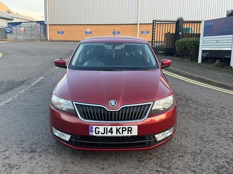 Used Skoda Rapid SE 2014 Red Hatchback