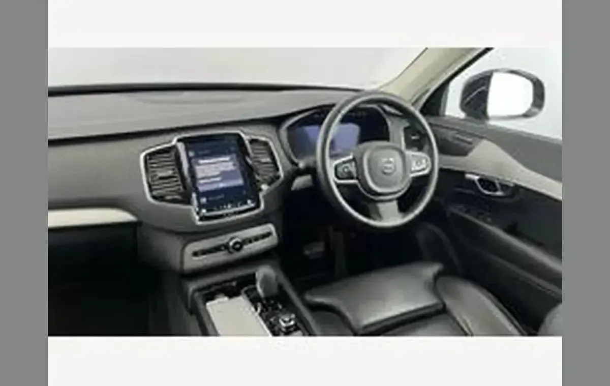 Used Volvo XC90 Plus 235 HP (172 kW) 2023 Black SUV