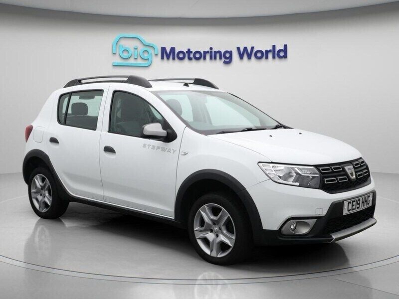White Used 2019 Dacia Sandero Essentiel Hatchback | £7,700 (A bit pricey) - Image 1/4