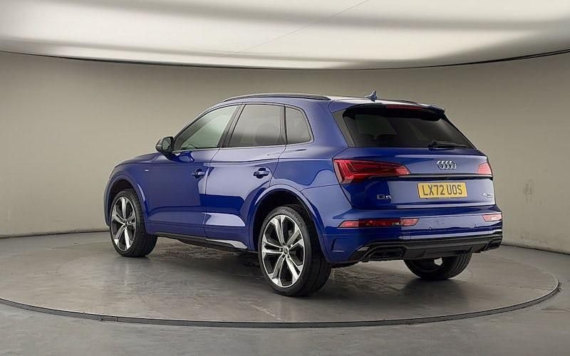 Used Audi Q5 Comfort 265 HP (194 kW) 2022 Ultra blue metallic/ultra blue metallic SUV