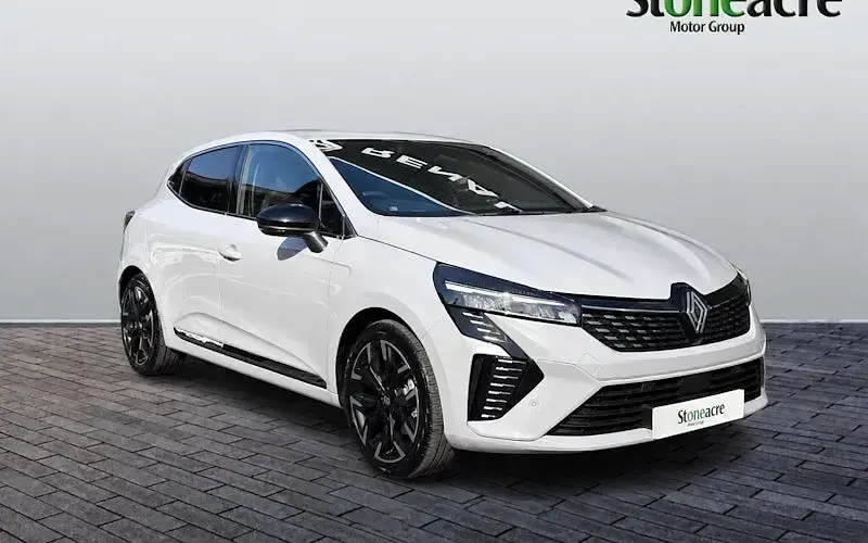 Used Renault Clio Techno 143 HP (105 kW) 2025 Hatchback