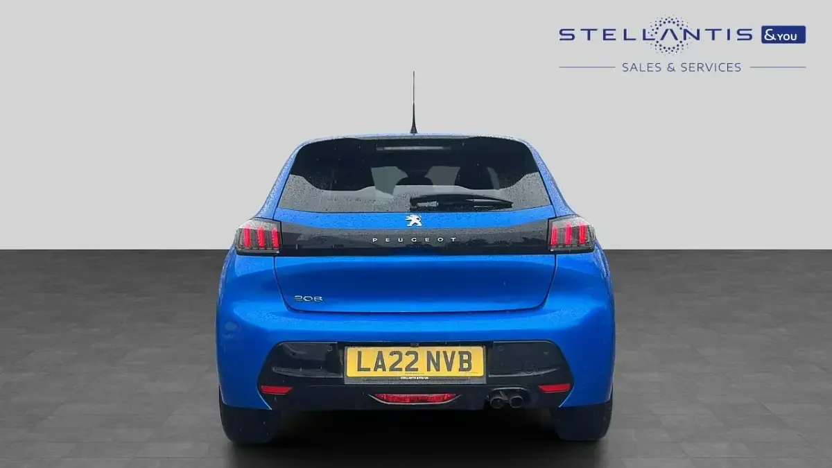 Used Peugeot 208 Allure Premium 129 HP (94 kW) 2022 Blue Hatchback