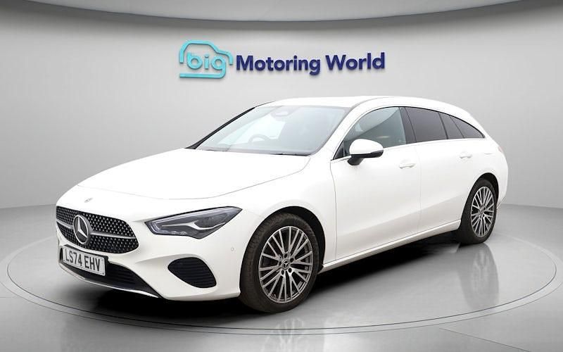 Used Mercedes CLA200 Shooting Brake Executive 163 HP (119 kW) 2025 Estate
