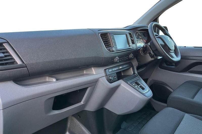 White Used 2021 Peugeot e-Expert Van | £15,495 (Good price) - Image 1/4