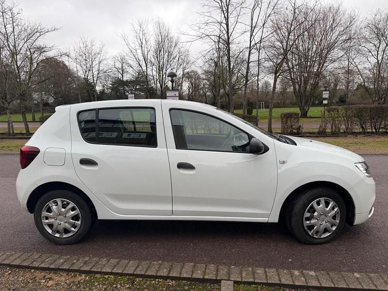 Used Dacia Sandero Essentiel 2019 White Hatchback