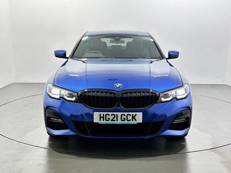 Begagnad BMW 330e M Sport 292 HK (214 kW) 2021 Blå Sedan
